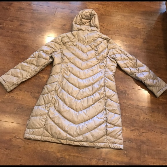 Calvin Klein Packable Down Filled Lightweight hooded Jacket size Large - Picture 3 of 14